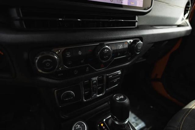 2025 Jeep Wrangler 4-Door Summit 4x4