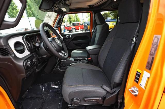 2025 Jeep Wrangler 4-Door Summit 4x4