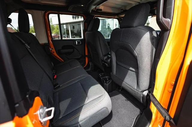 2025 Jeep Wrangler 4-Door Summit 4x4