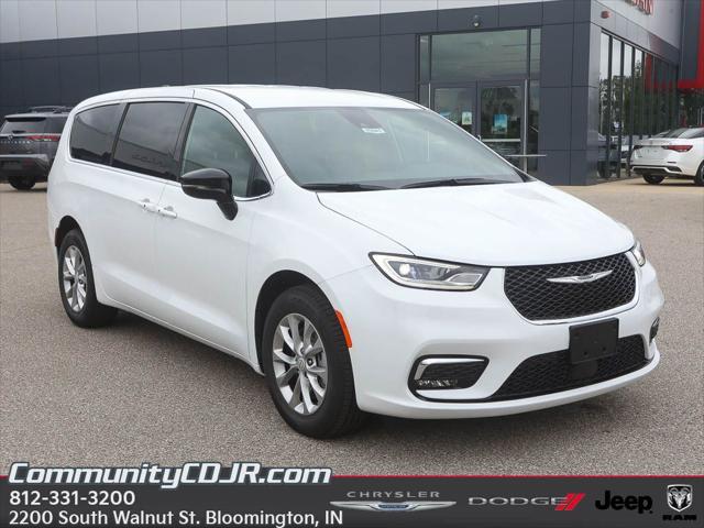 2025 Chrysler Pacifica PACIFICA SELECT AWD