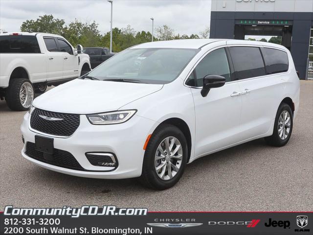 2025 Chrysler Pacifica PACIFICA SELECT AWD