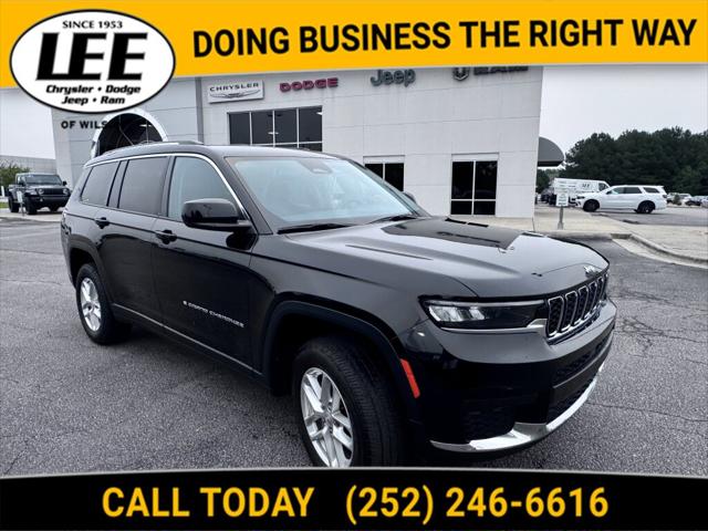 2022 Jeep Grand Cherokee L Laredo 4x4