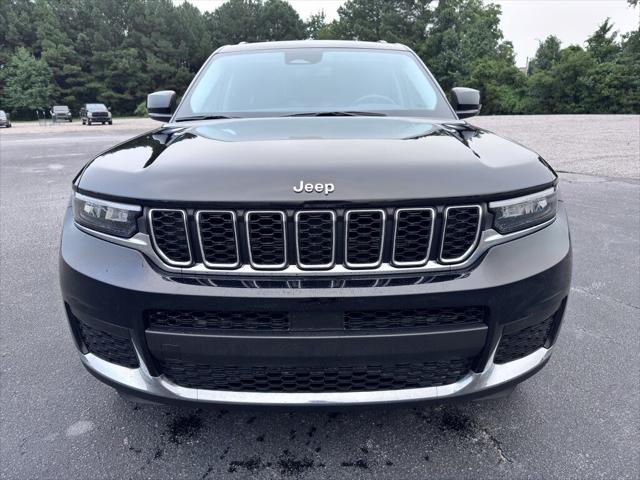 2022 Jeep Grand Cherokee L Laredo 4x4