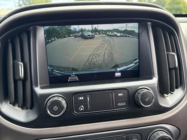 2022 GMC Canyon 4WD Crew Cab Short Box AT4 - Cloth