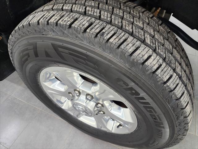 2022 RAM 2500 Big Horn Crew Cab 4x4 64 Box 2022 RAM 2500 Big Horn Crew Cab 4x4 64 Box