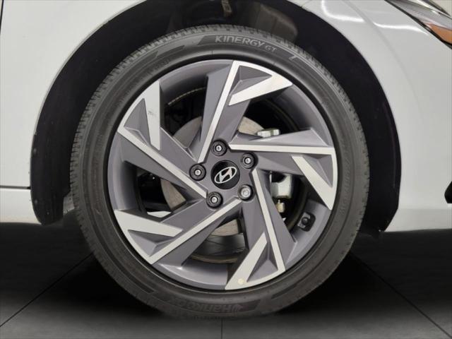 2025 Hyundai Elantra Hybrid Limited