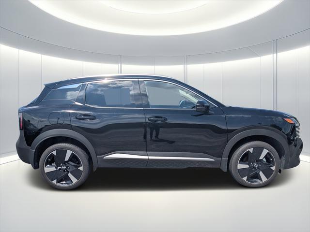 2025 Nissan Kicks SR FWD