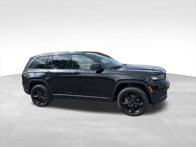 2022 Jeep Grand Cherokee Altitude 4x4