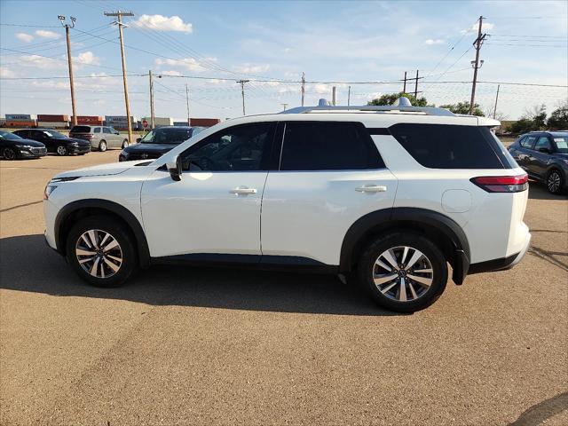 2022 Nissan Pathfinder SL 4WD 2022 Nissan Pathfinder SL 4WD