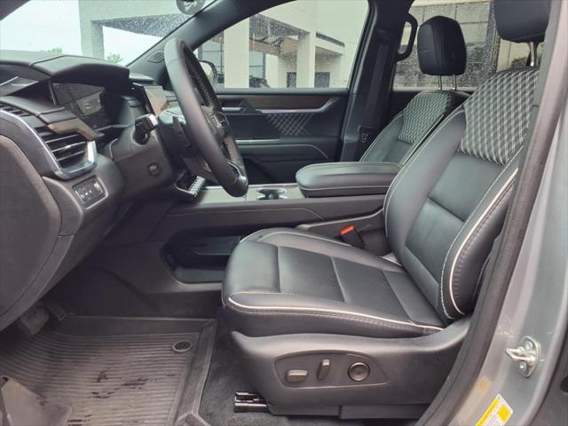 2024 GMC Acadia FWD Denali