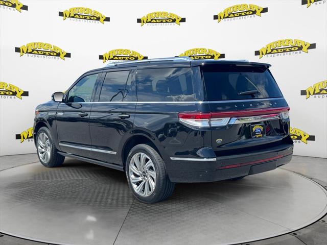 2024 Lincoln Navigator Premiere