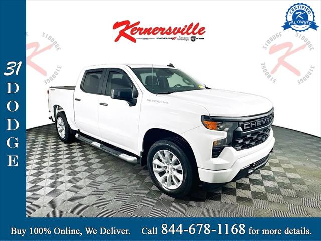 2022 Chevrolet Silverado 1500 4WD Crew Cab Short Bed Custom