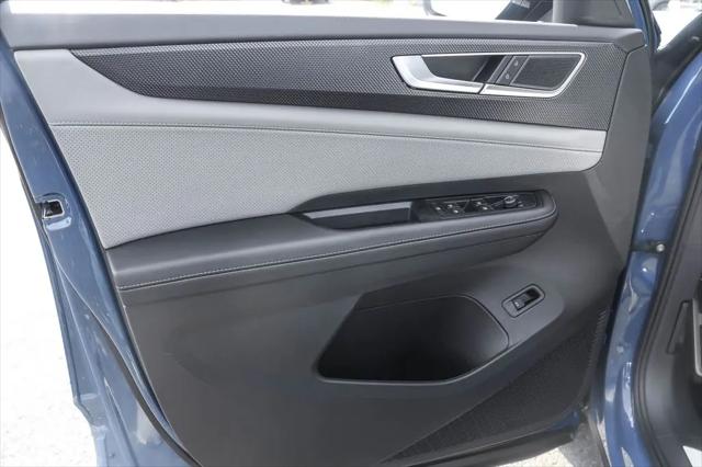 2026 Volkswagen Atlas Cross Sport SEL R-Line Black