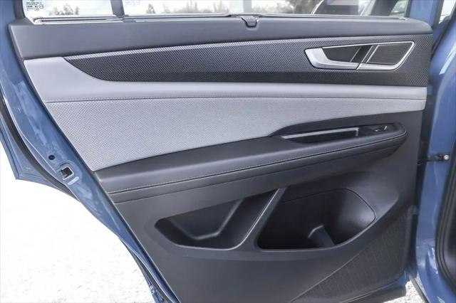2026 Volkswagen Atlas Cross Sport SEL R-Line Black