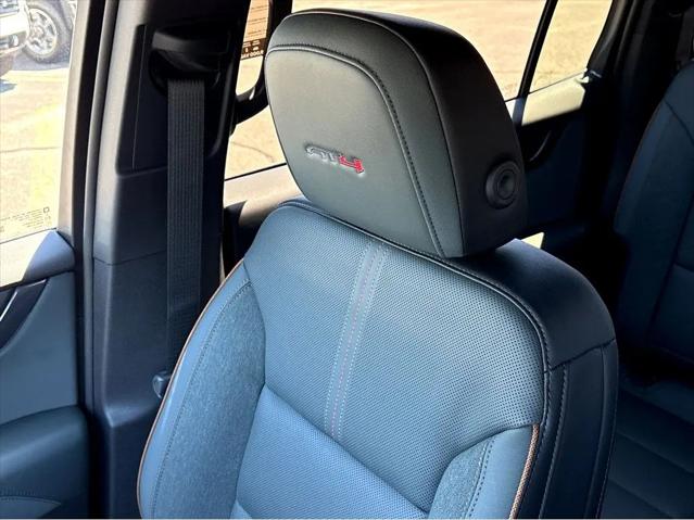 2026 GMC Acadia AT4 AWD