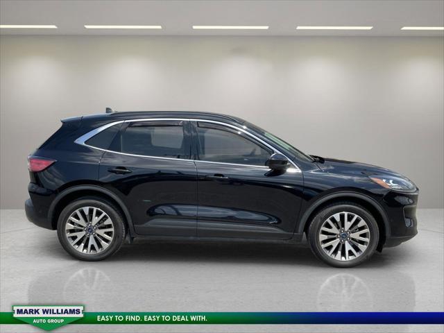 2021 Ford Escape Titanium Hybrid