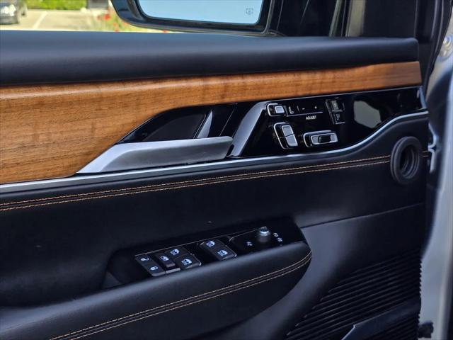 2024 Jeep Grand Wagoneer L Series III 4x4