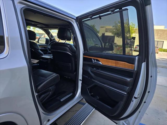 2024 Jeep Grand Wagoneer L Series III 4x4