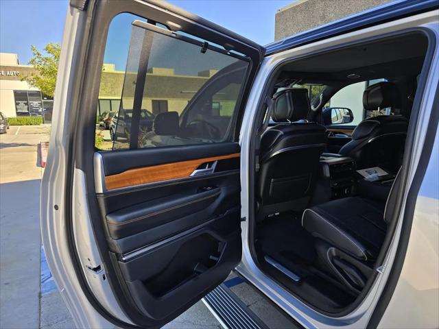 2024 Jeep Grand Wagoneer L Series III 4x4