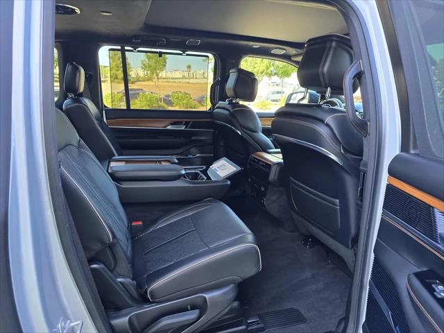 2024 Jeep Grand Wagoneer L Series III 4x4