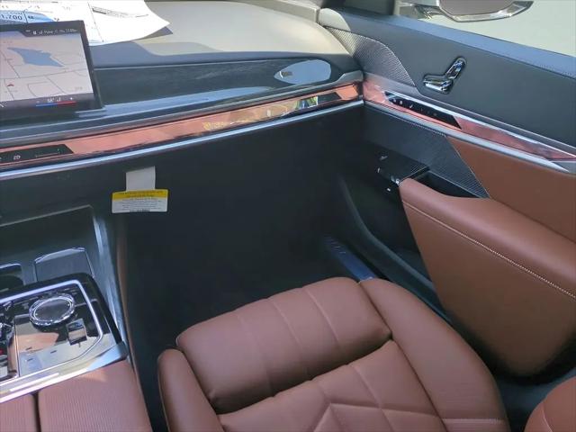 2026 BMW 7 Series 750e xDrive
