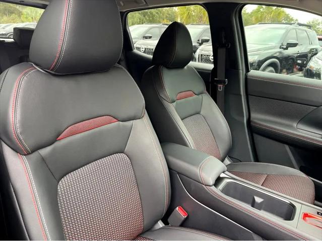 2025 Nissan Kicks SR FWD