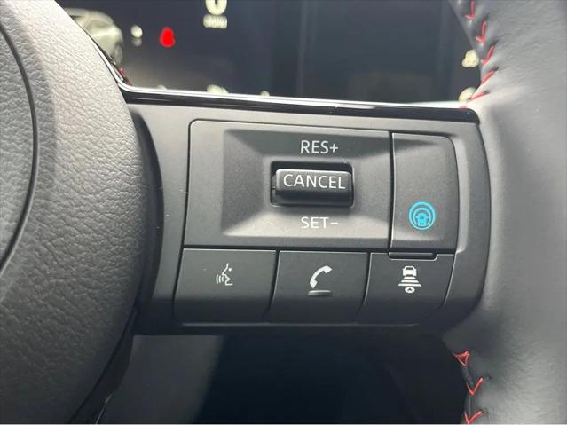 2025 Nissan Kicks SR FWD