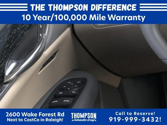 2025 Cadillac XT6 FWD Premium Luxury