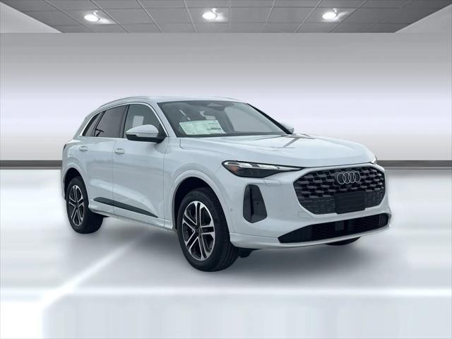 2025 Audi Q5 Premium TFSI quattro S tronic