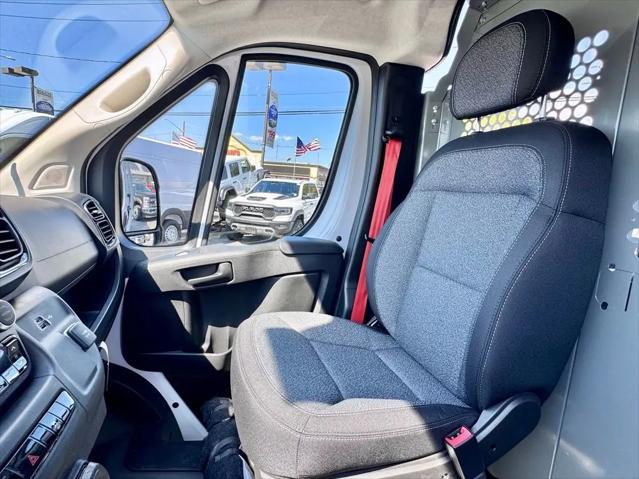 2025 Ram ProMaster Cargo Van Tradesman Super High Roof 159" WB EXT w/Pass Seat