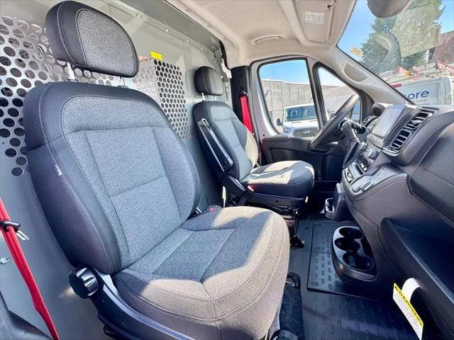 2025 Ram ProMaster Cargo Van Tradesman Super High Roof 159" WB EXT w/Pass Seat