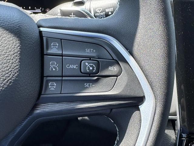 2025 Jeep Grand Cherokee L Laredo X 4x4