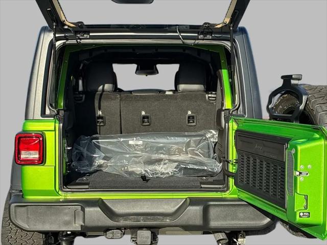 2025 Jeep Wrangler 4-Door Summit 4x4
