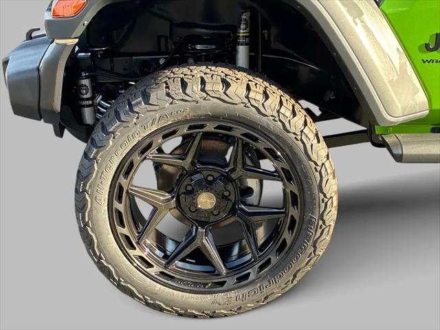2025 Jeep Wrangler 4-Door Summit 4x4