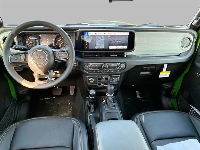 2025 Jeep Wrangler 4-Door Summit 4x4
