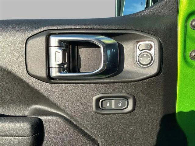 2025 Jeep Wrangler 4-Door Summit 4x4