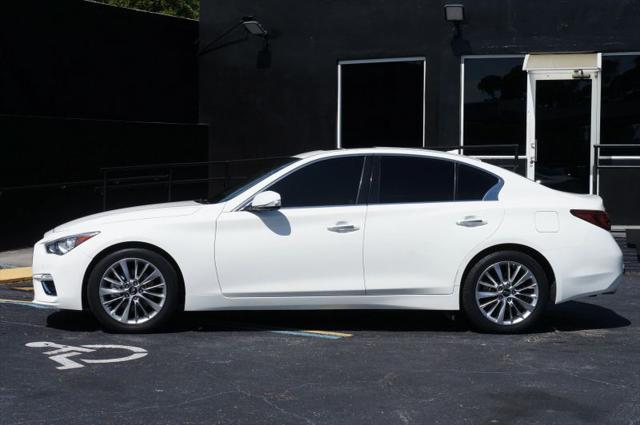 2021 INFINITI Q50 LUXE