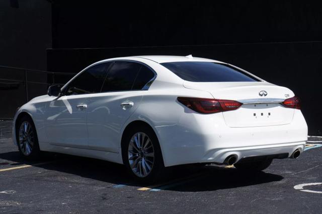 2021 INFINITI Q50 LUXE