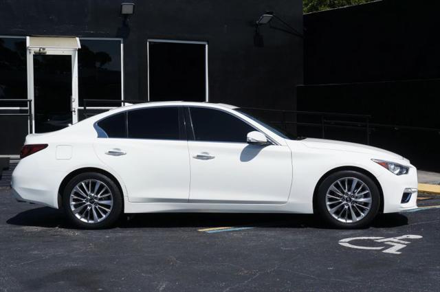 2021 INFINITI Q50 LUXE