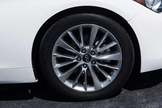 2021 INFINITI Q50 LUXE