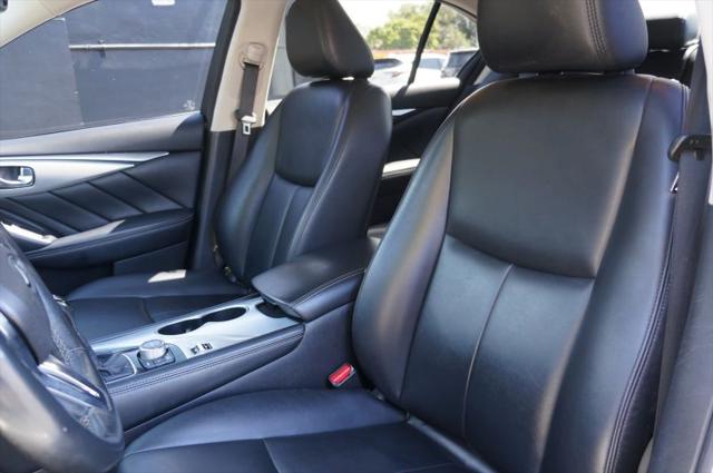 2021 INFINITI Q50 LUXE