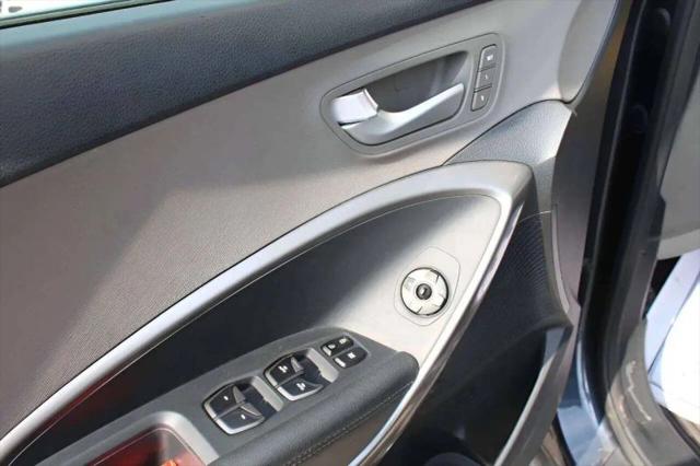 2017 Hyundai Santa Fe Limited Ultimate