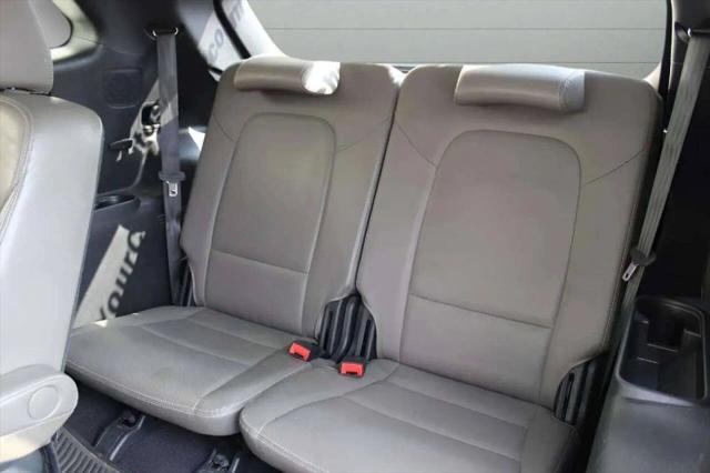 2017 Hyundai Santa Fe Limited Ultimate
