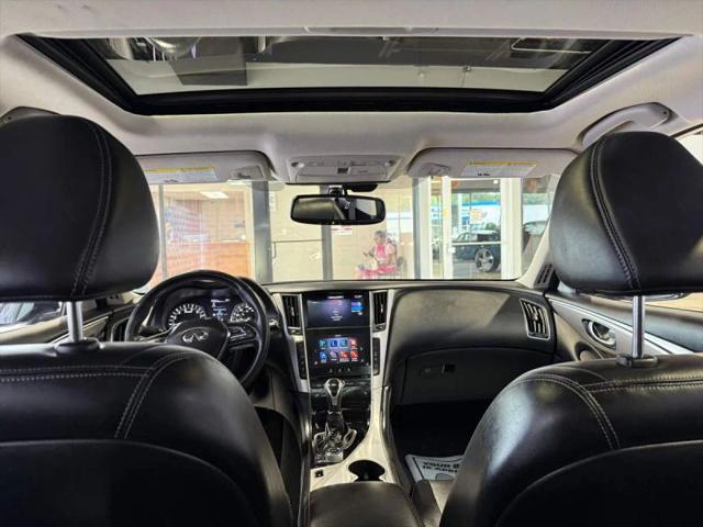 2022 INFINITI Q50 LUXE AWD
