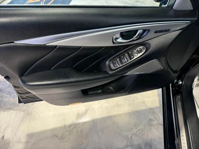 2022 INFINITI Q50 LUXE AWD