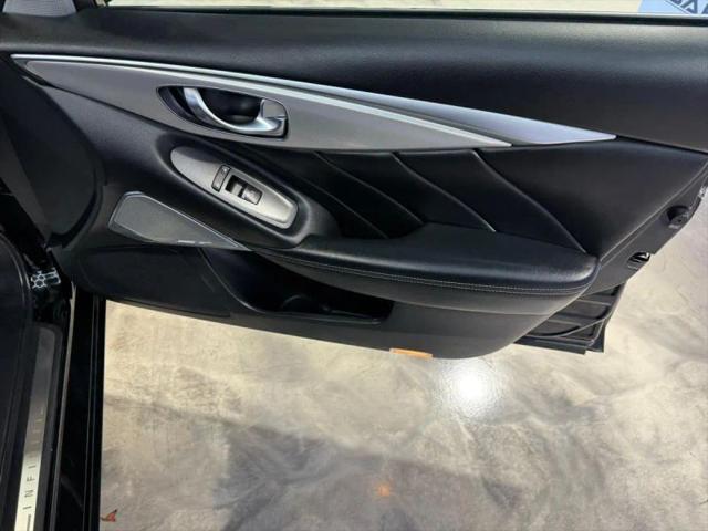 2022 INFINITI Q50 LUXE AWD
