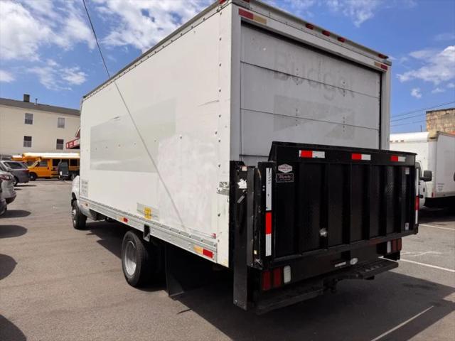 2014 Ford E-350 Cutaway Base