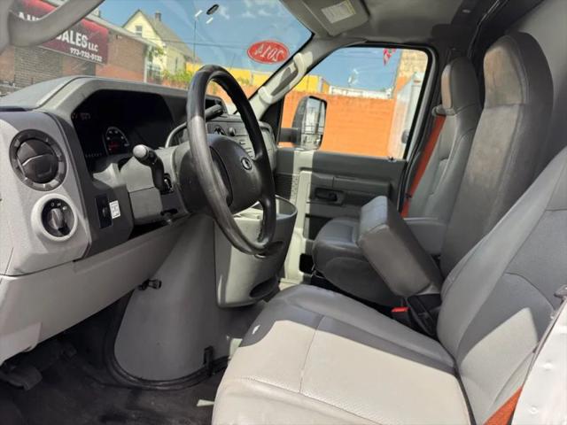 2014 Ford E-350 Cutaway Base