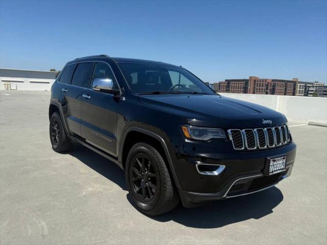 2018 Jeep Grand Cherokee-V6 Utility 4D Sterling Edition 4WD