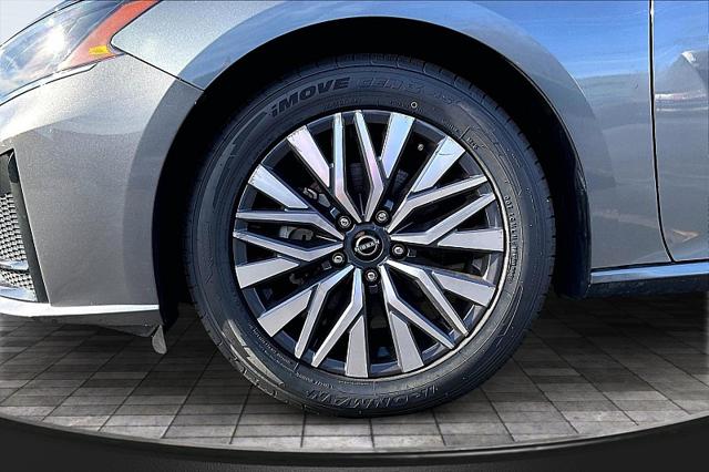 2023 Nissan Altima SV FWD